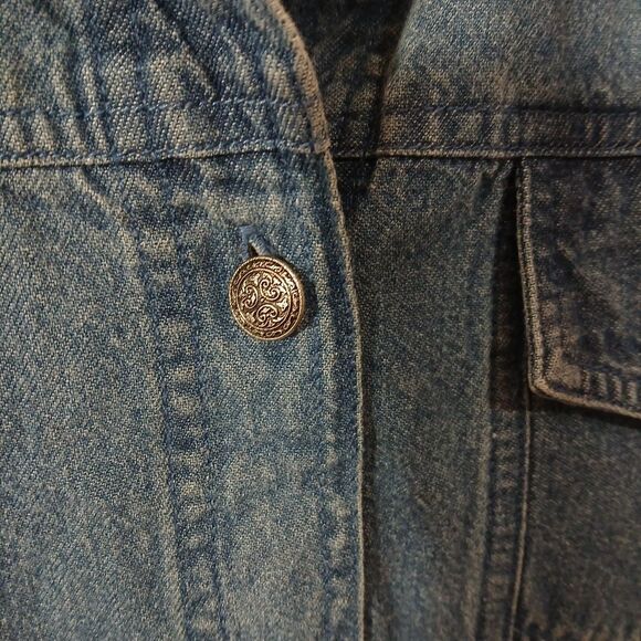 Denim Vintage Shacket Floral Fall - Picture 6 of 10